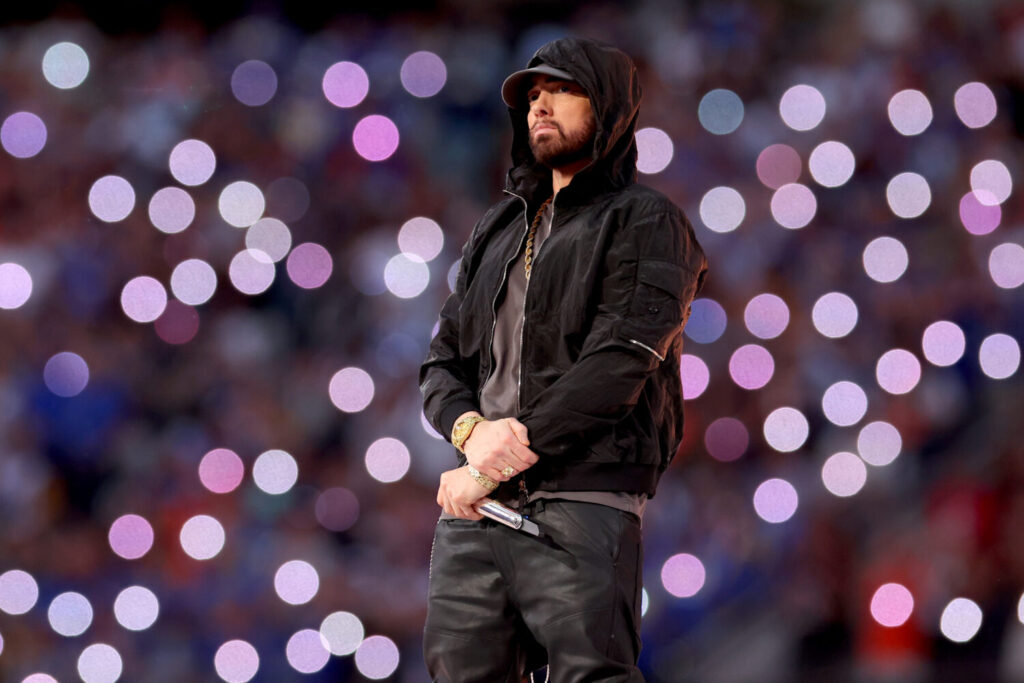 Eminem-Daughter-Alaina-Scott-Salon-Hip-Hop-News-1500x1000.jpg