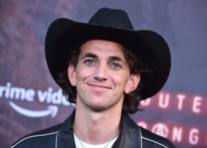 alex-fine-1-1500x1073.jpeg
