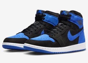 Air-Jordan-1-High-Royal-Reimagined-DZ5485-042-Official-Look-4.jpg