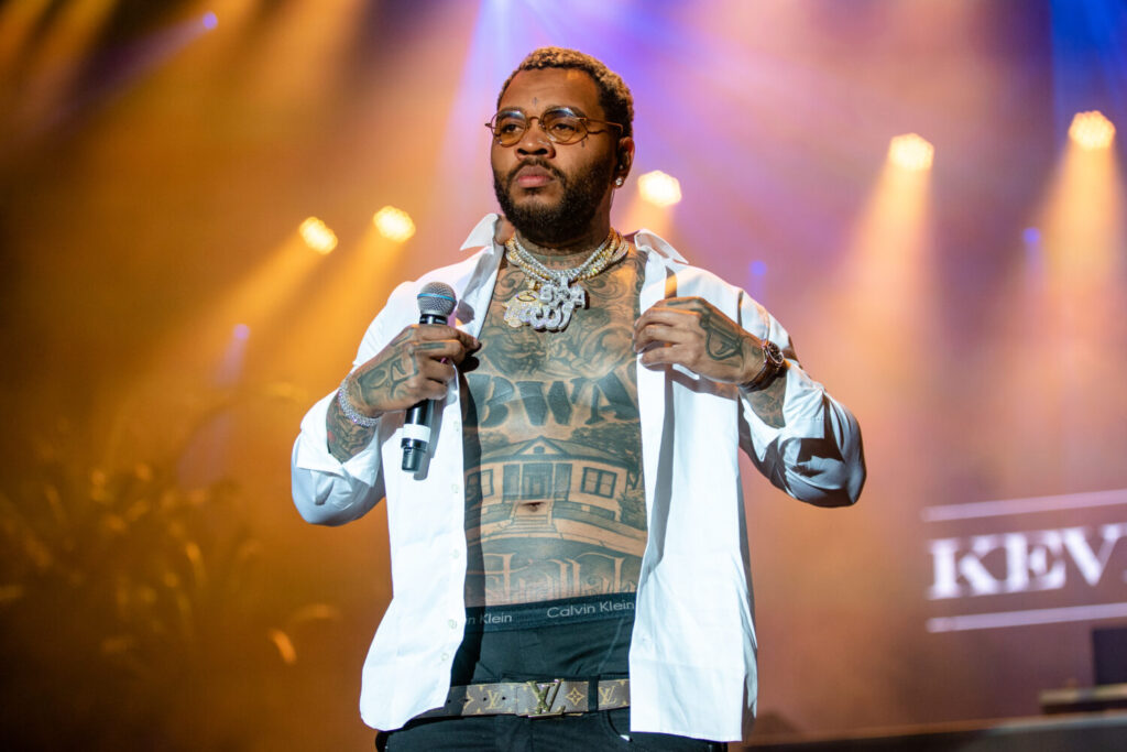 Kevin-Gates-Daughter-Driving-Lessons-Seatbelt-Hip-Hop-News-1500x1000.jpg