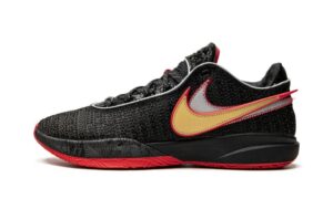 NIKE-LeBron-20-22Trinity22-1.jpeg