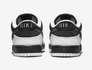TIGHTBOOTH-Nike-SB-Dunk-Low-FD2629-100-5.jpg