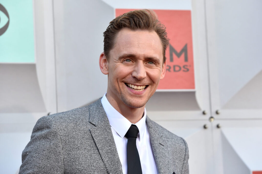Tom-Hiddleston-1500x999.jpeg