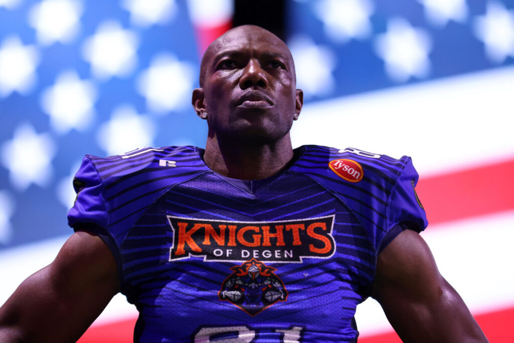 terrell-owens-hit-by-car-1500x1000.jpg