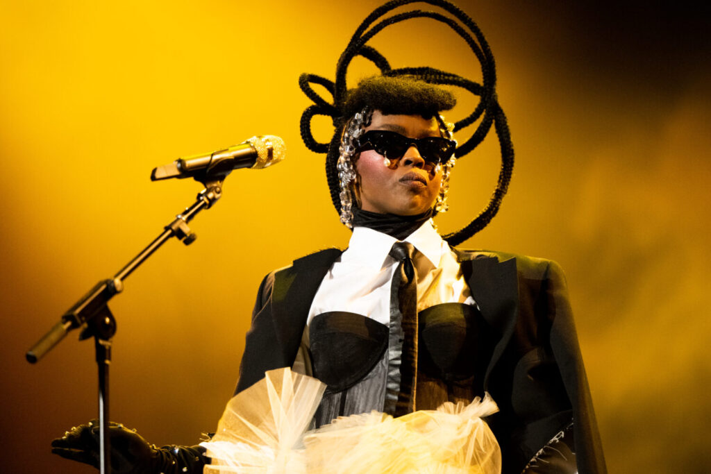 Lauryn-Hill-4-1500x1000.jpg