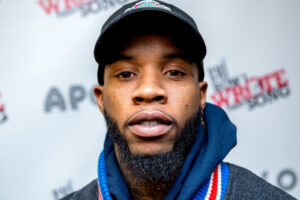 tory-lanez-alone-at-prom-deluxe-1500x1000.jpg