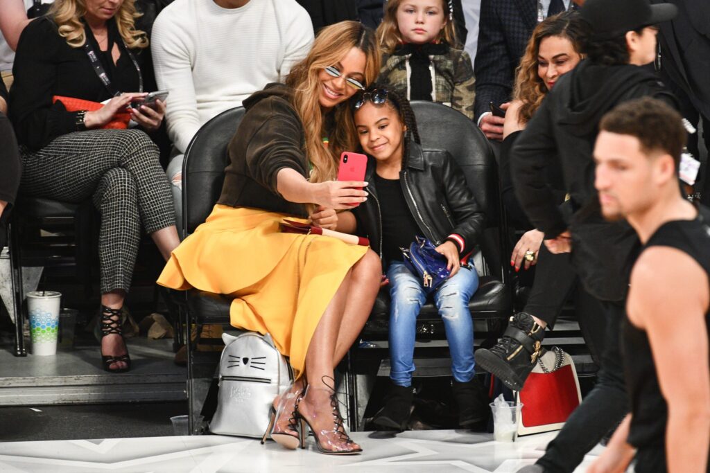 BlueIvyCarterChristmasKardashians-2363x1575.jpg