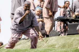 Kanye-West-Tory-Lanez-Pray-Rant-Hip-Hop-News-2363x1575.jpg