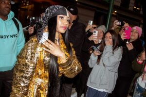 Nicki-Minaj-Black-Gold-Fit-scaled.jpg