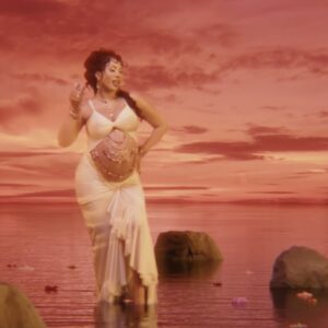Kali-Uchis-Tu-Corazon-Es-Mio-Diosa-New-Song-Music-Video-Stream-Hip-Hop-News.jpg