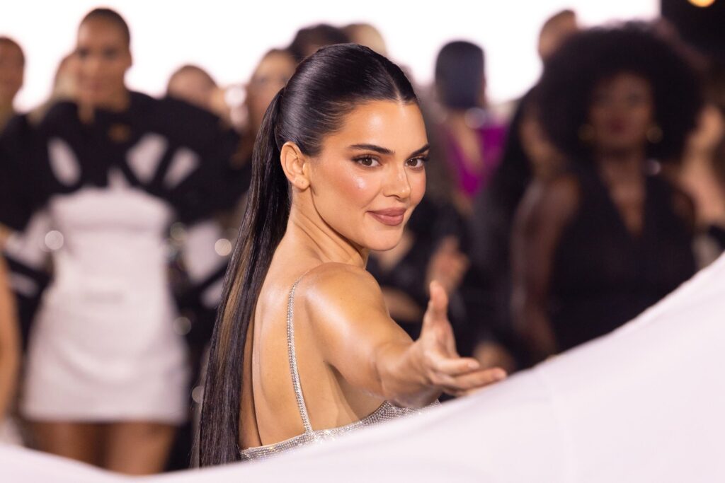 Kendall-Jenner-2-2363x1575.jpg