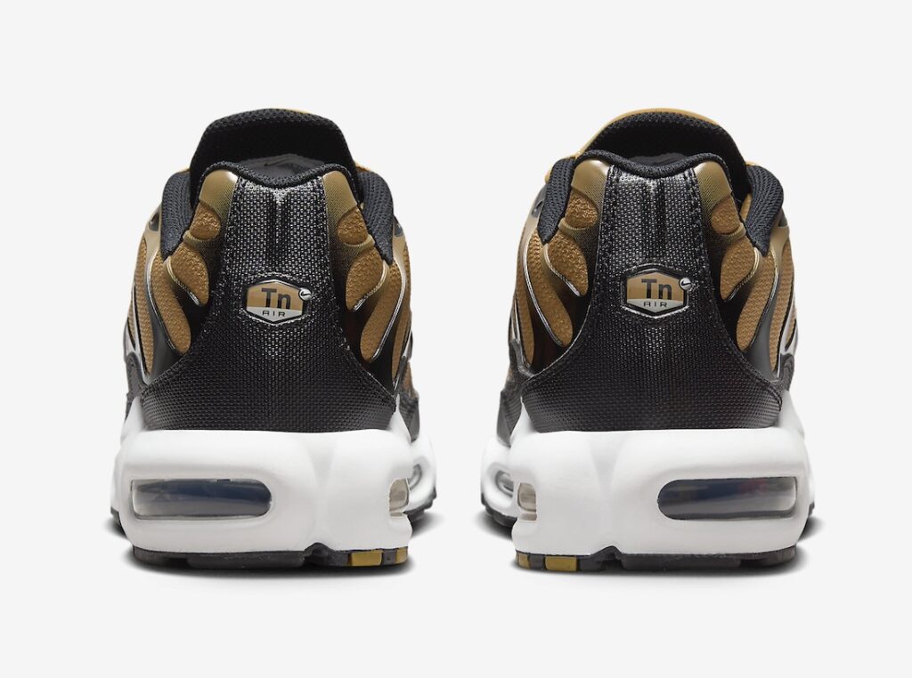 Nike-Air-Max-Plus-Golden-Harvest-DM0032-700-5.jpg