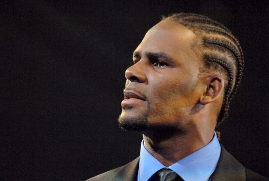 R-Kelly-Lawsuit-Surviving-Screening-Threat-Response-Hip-Hop-News-2332x1575.jpg