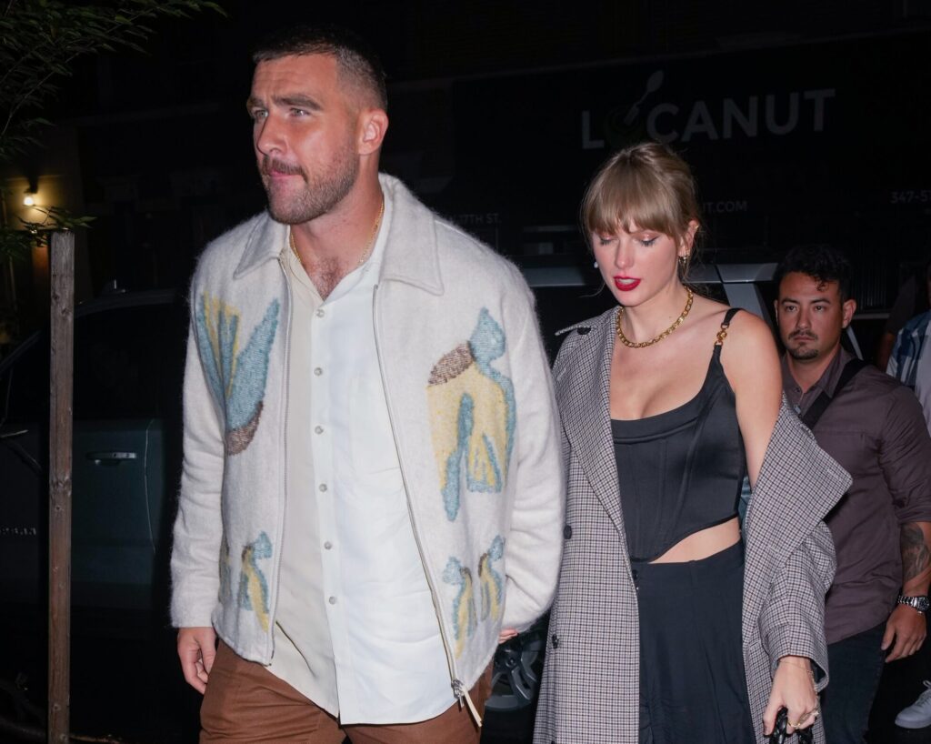Taylor-Swift-8-1972x1575.jpg
