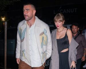 Taylor-Swift-8-1972x1575.jpg