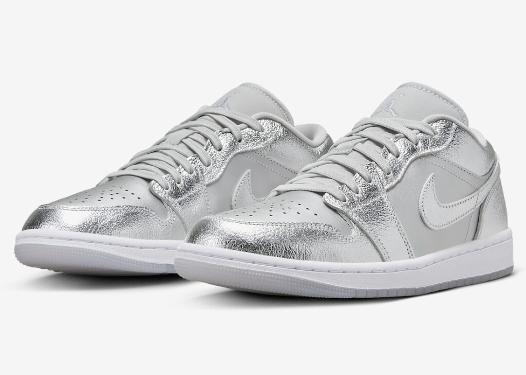 Air-Jordan-1-Low-SE-Metallic-Silver-FN5030-001-4.jpg