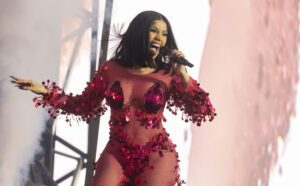 Cardi-B-New-Song-Like-What-Freestyle-Hip-Hop-News-2535x1575.jpg