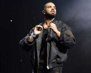 Drake-Old-Friend-SHoutout-1969x1575.jpg