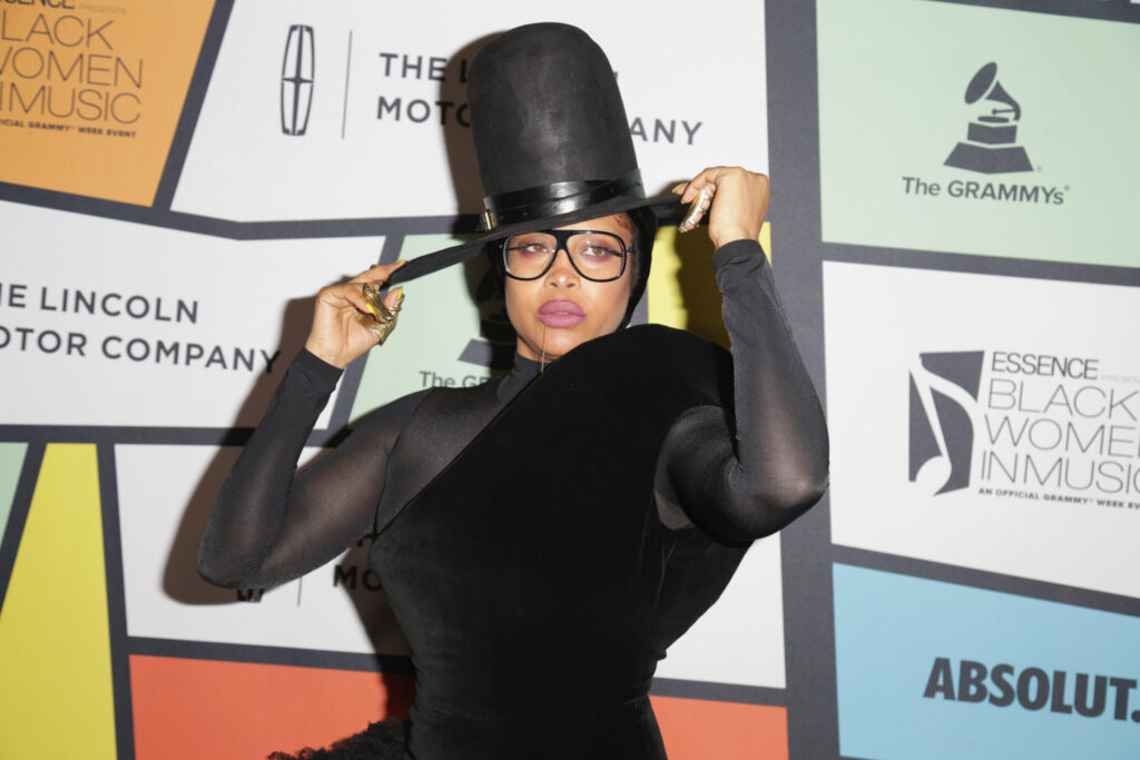 ErykahBaduSuperBowlTweet-2363x1575.jpg