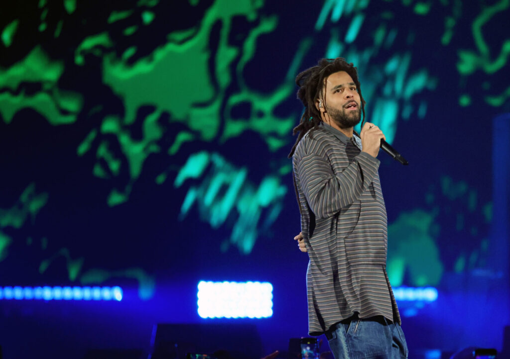 J-Cole-Tour-Fan-Signature-Poster-Hip-Hop-News-2235x1575.jpg