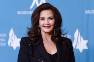 Lynda-Carter-3-2366x1575.jpeg