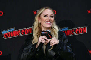 Maika-Monroe-2376x1575.jpeg