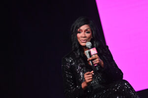 Momma-Dee-1-2367x1575.jpg