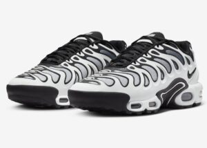 Nike-Air-Max-Plus-Drift-White-Black-FV4081-102-4.jpg
