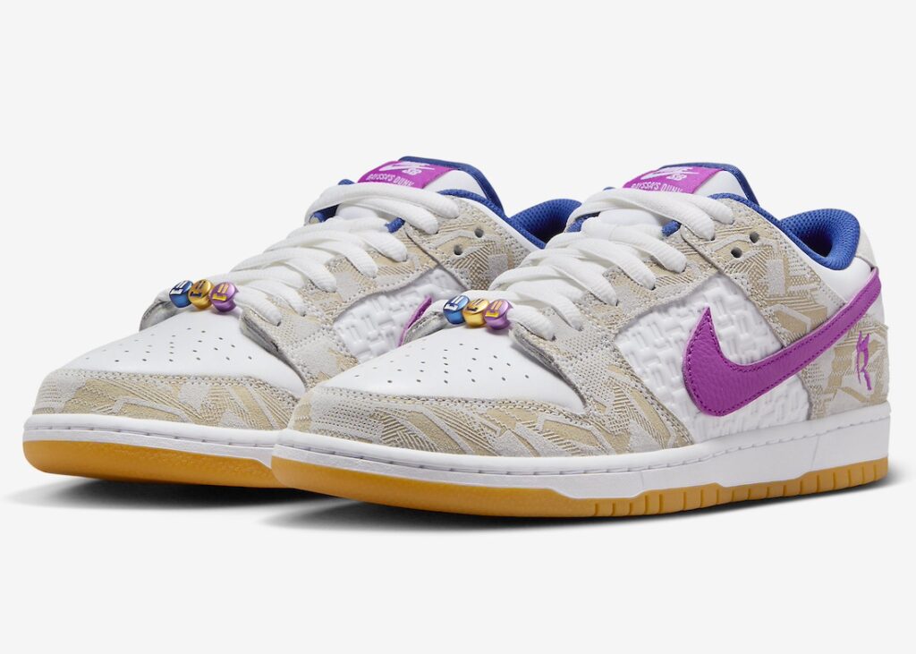 Rayssa-Leal-SB-Dunk-Low-FZ5251-001-4.jpg