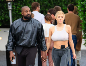 bianca-censori-kanye-west-vultures-italy-2035x1575.jpg