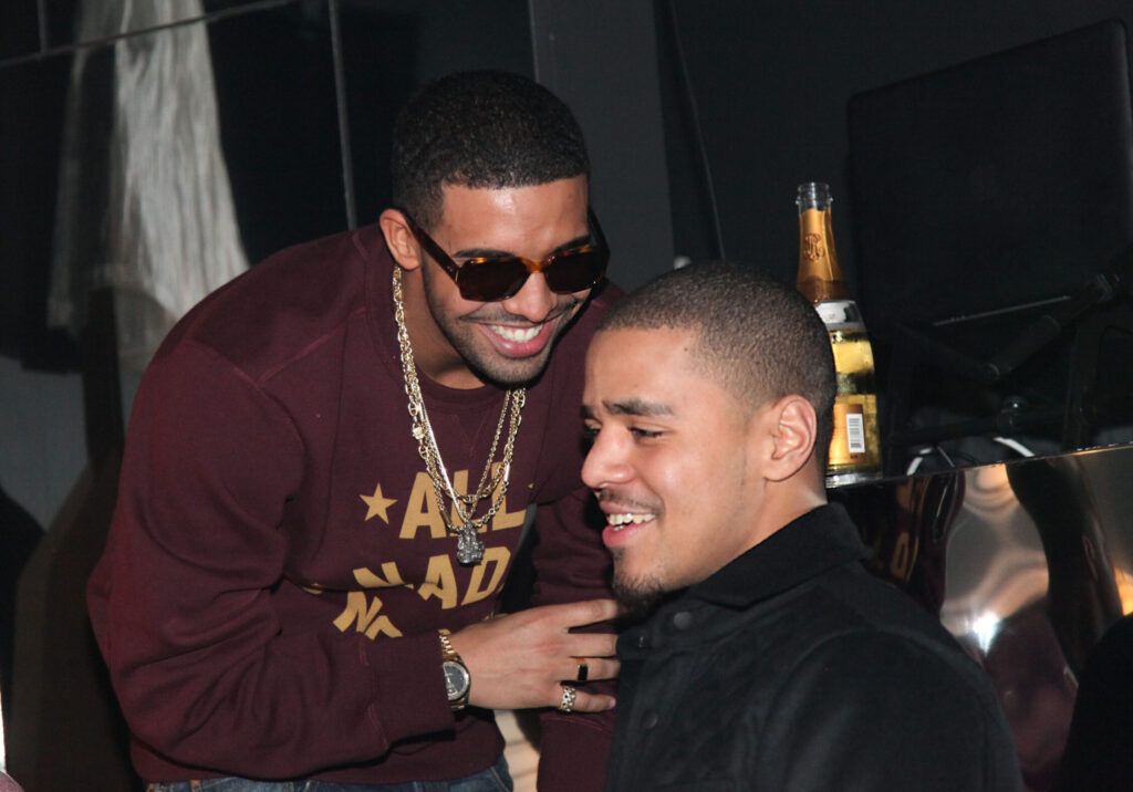drake-j-cole-ovo-owl-cake-2251x1575.jpg