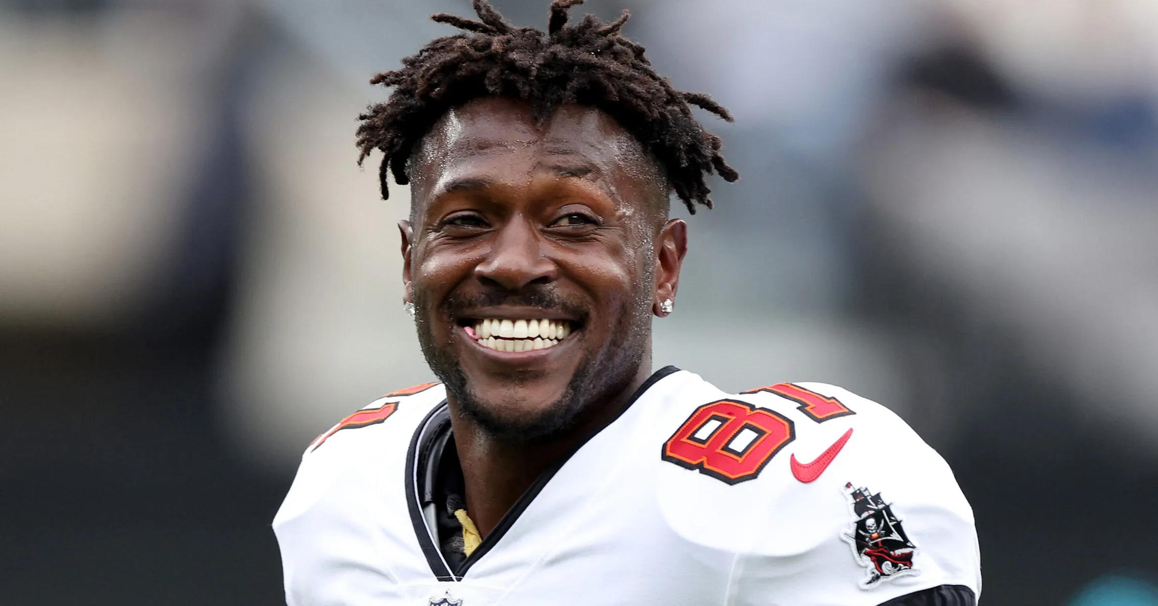 Antonio-Brown-Diddy-Joke-2363x1575.jpg