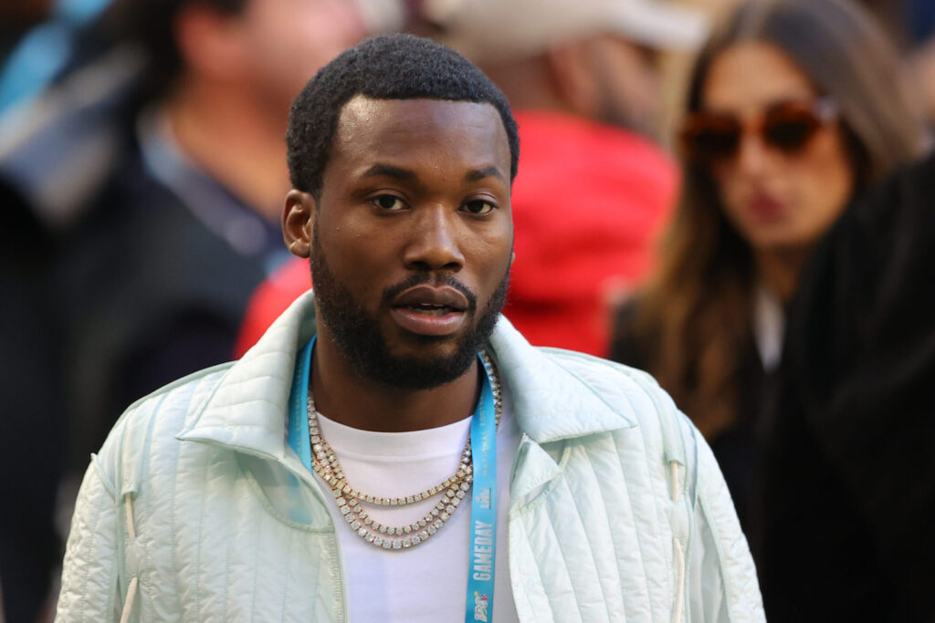 DJ-Akademiks-Meek-Mill-Police-House-Boxing-Hip-Hop-News-2362x1575.jpg