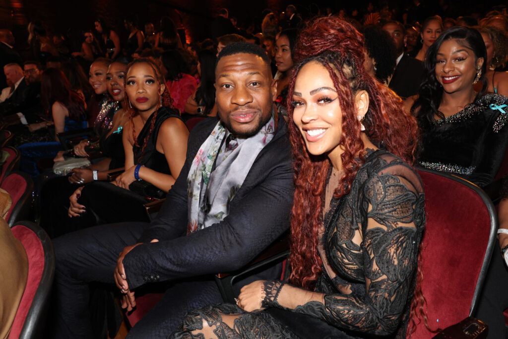 Jonathan-Majors-Meagan-Good-Kiss-Red-Carpet-Pop-Culture-News-2363x1575.jpg