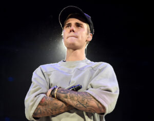 Justin-Bieber-2-2000x1575.jpg