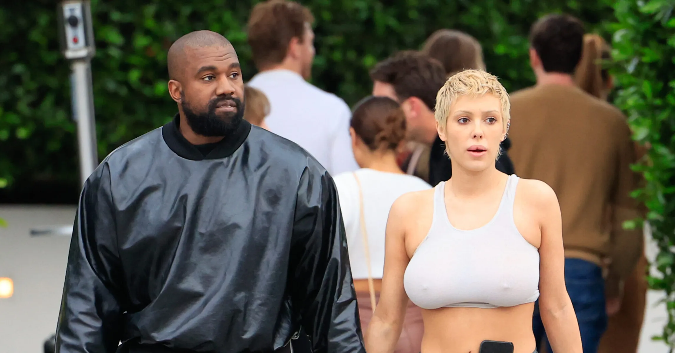 Kanye-West-Bianca-Censori-Cheesecake-Factory-Hip-Hop-News-2035x1575.jpg
