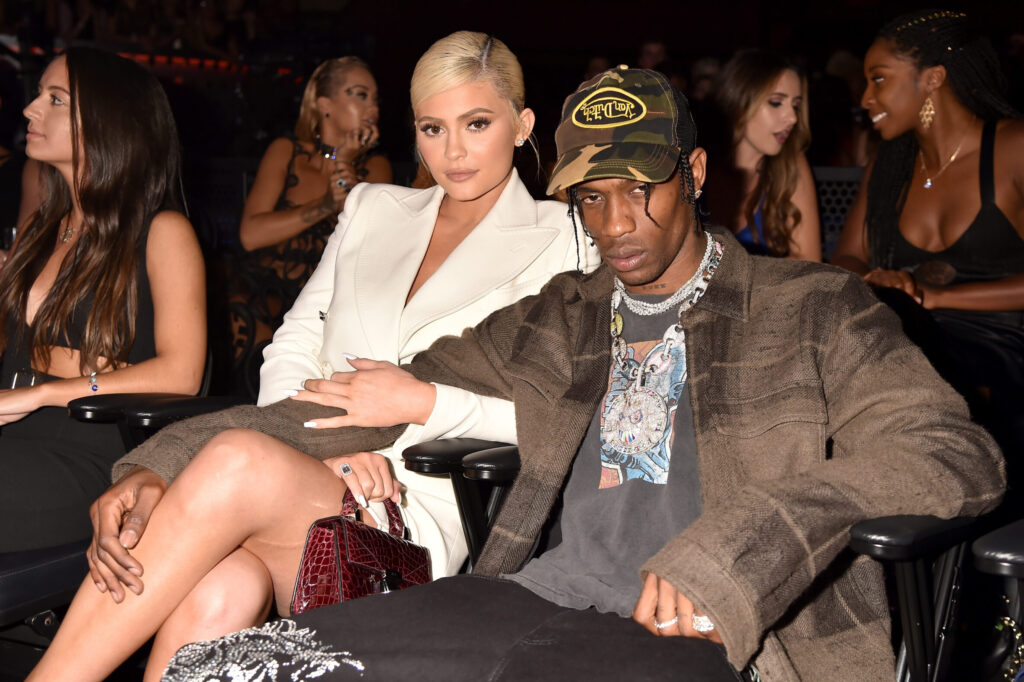 KylieJennerCopyingTravisScott-2366x1575.jpg