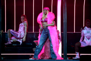 Nicki-Minaj-Pink-Friday-2-Throwback-Wig-2363x1575.jpg
