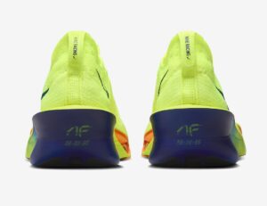 Nike-Alphafly-3-Volt-5.jpg