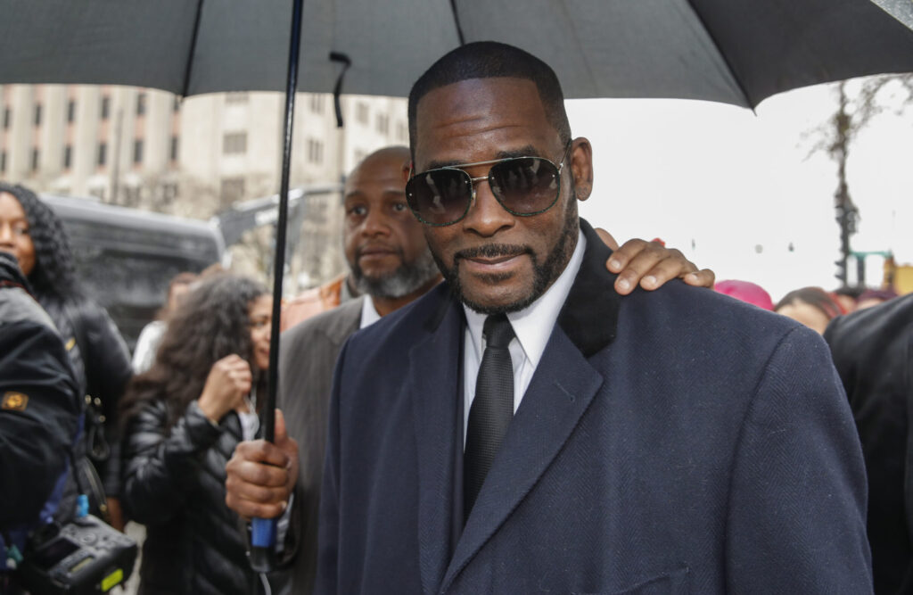 R.-Kelly-2-2419x1575.jpg