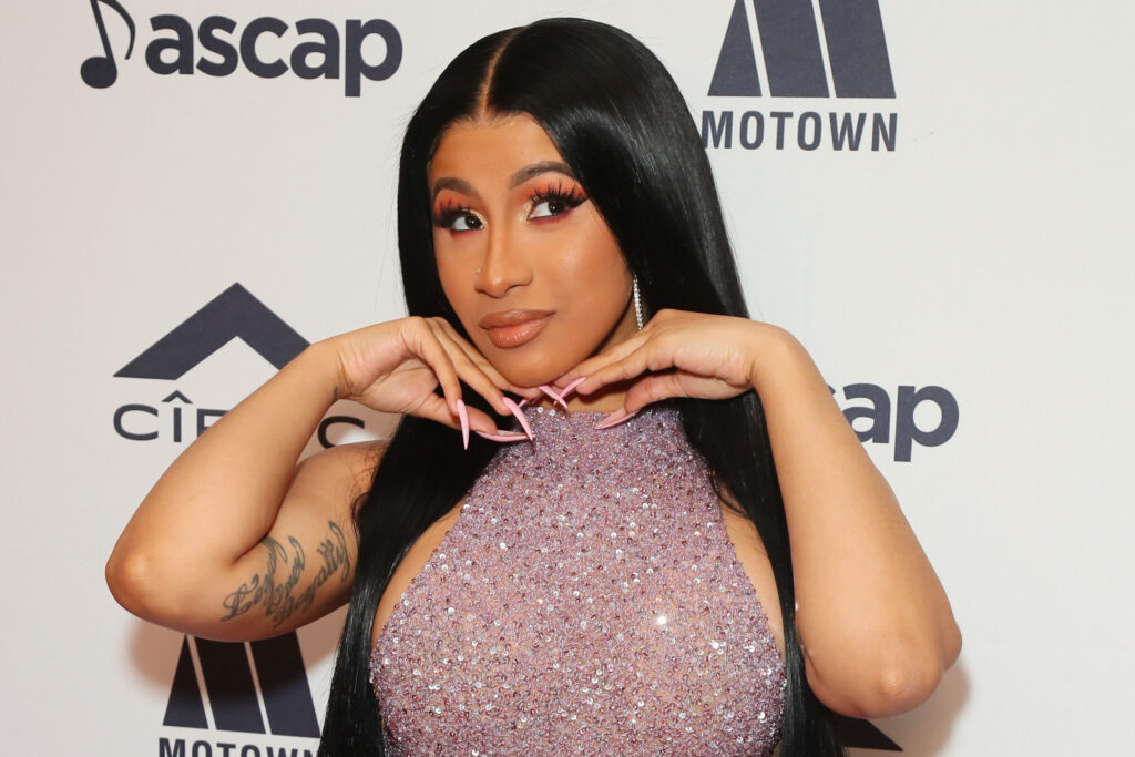 cardi-b-new-song-flaunts-curves-2362x1575.jpg