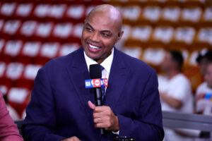 charles-barkley-donald-trump-mugshot-shirt-2362x1575.jpg