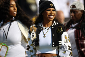 deiondra-sanders-pregnant-jacquees-2363x1575.jpg