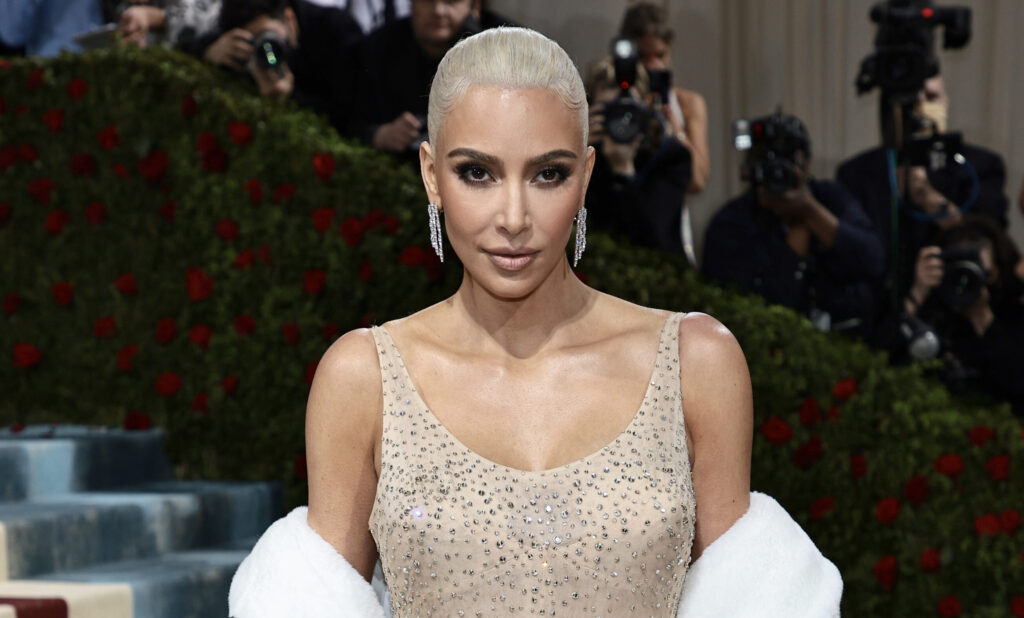 kim-kardashian-eco-terrorist-2608x1575.jpg