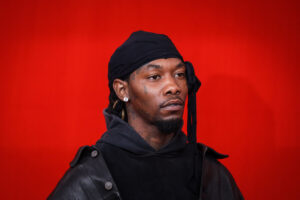 offset-bra-on-stage-2363x1575.jpg