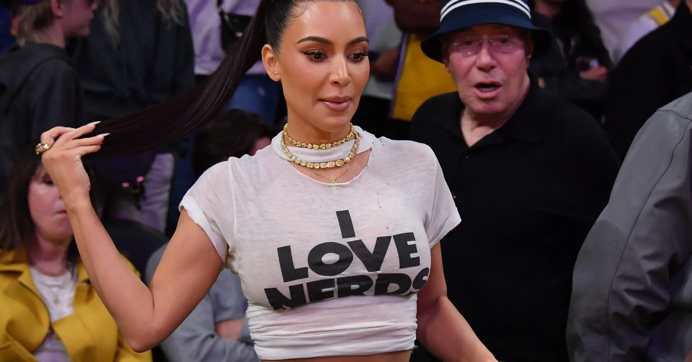 KimKardashianBikiniPics-2363x1575.jpg