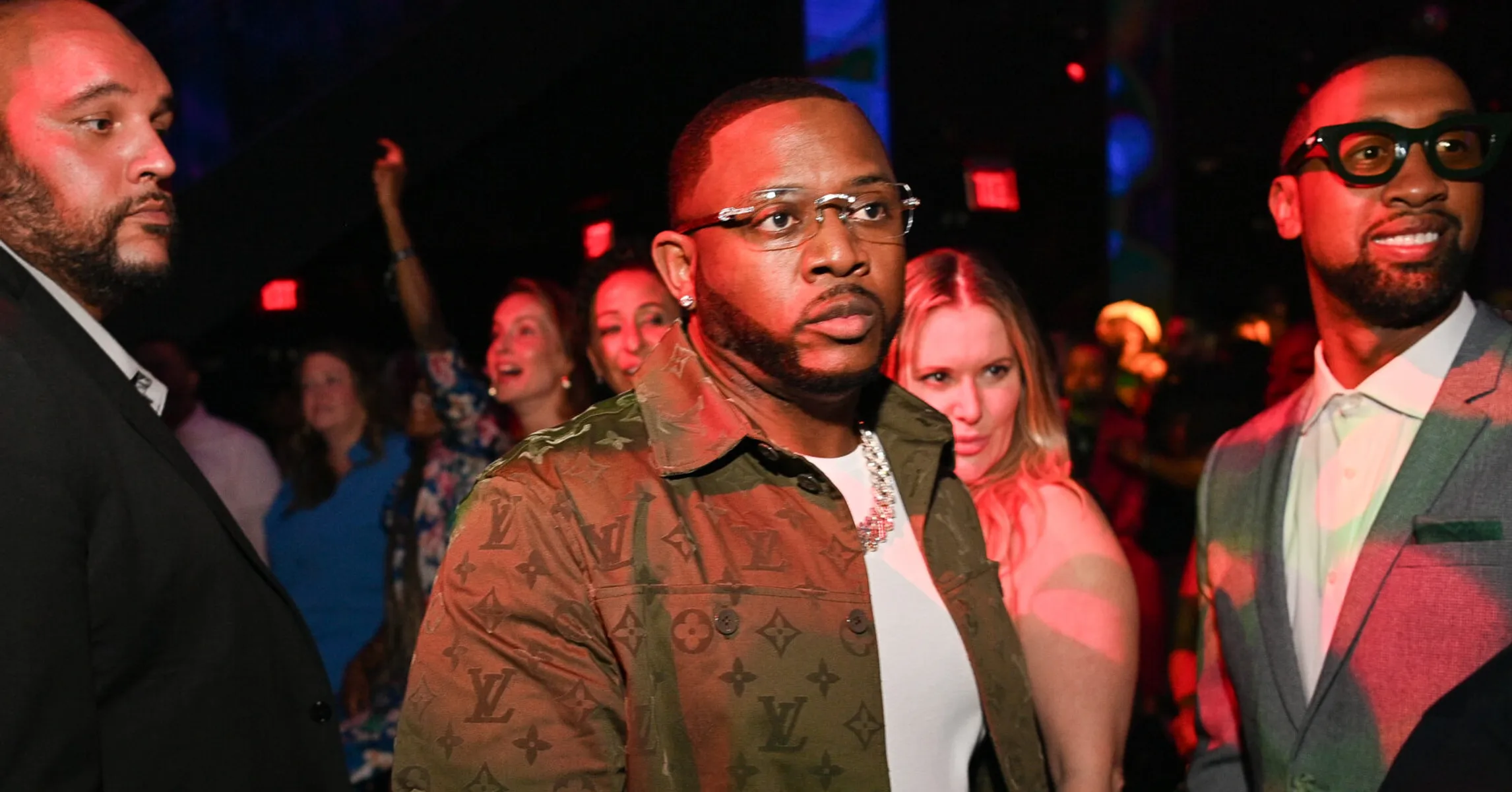 Mack-Maine-Punch-TDE-Twitter-Hip-Hop-News-3-1709x1575.jpg