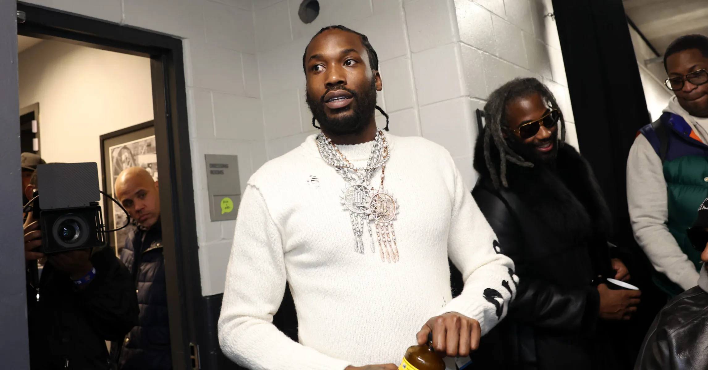 Meek-Mill-Twitter-Advice-Reactions-Hip-Hop-News-2363x1575.jpg