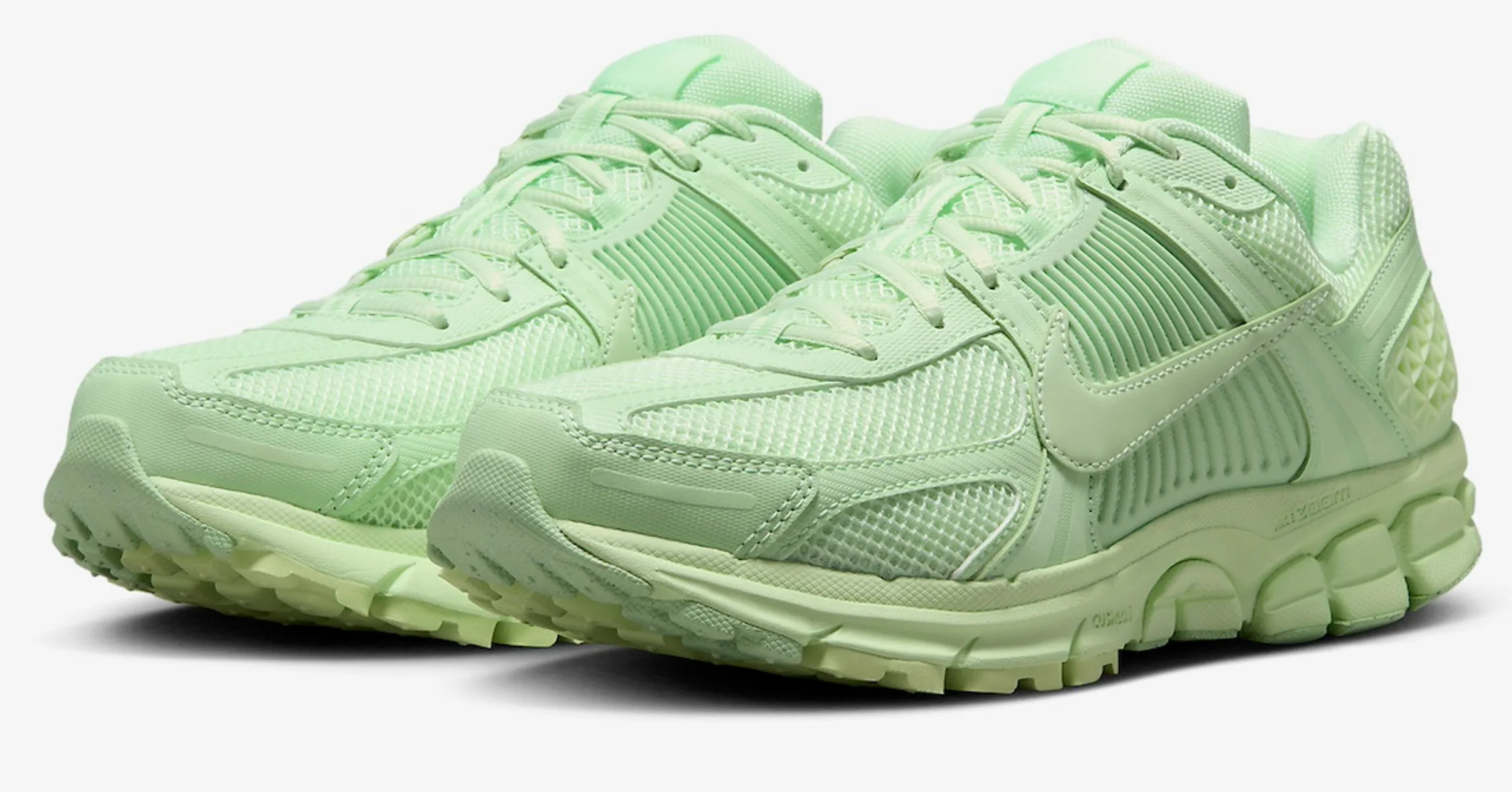 Nike-Zoom-Vomero-5-Vapor-Green-HF5493-301-4.jpg