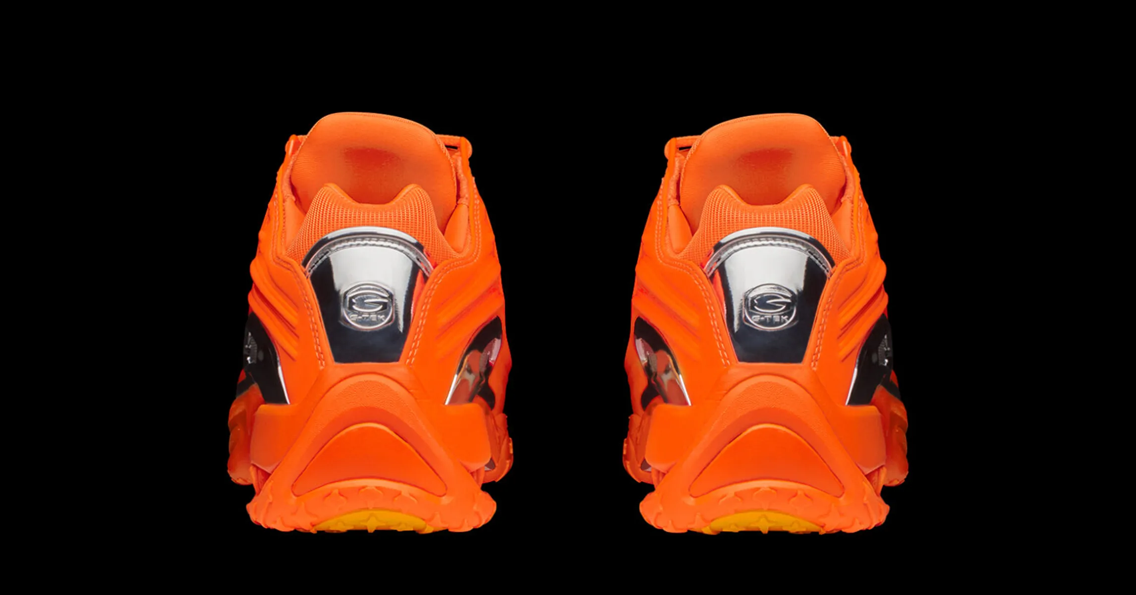 SU24_LART_MANNEQUIN_ORANGEHOTSTEP2-4-1575x1575.jpg